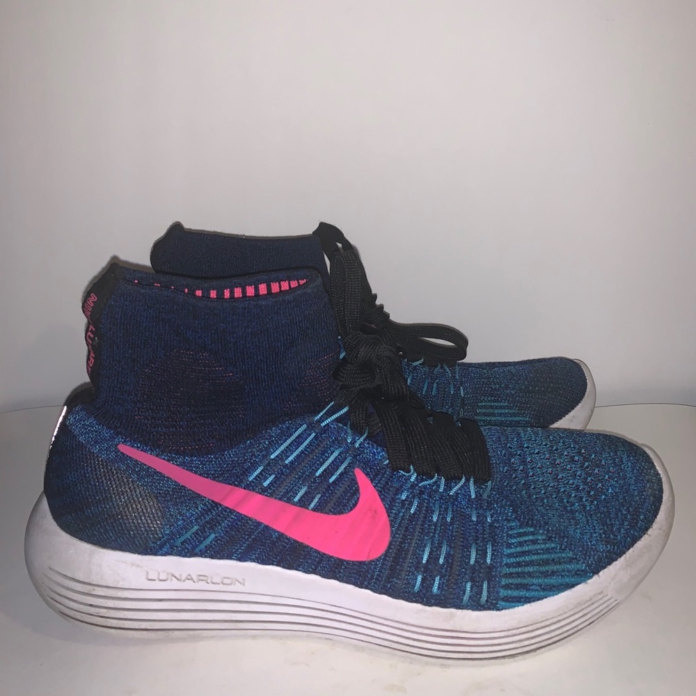 NIKE LUNAREPIC FLYKNIT RUNNING SHOES